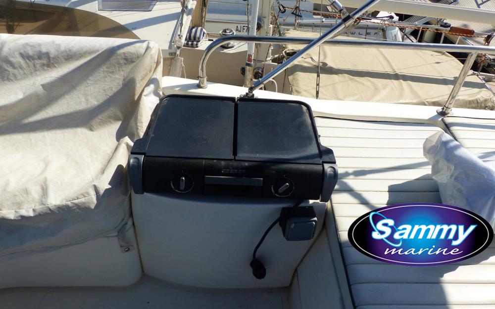 slider 17 Sealine  F 37